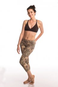 Anahata Yoga Clothing Yoga Pants perfect to stretch, relax, or simply wear all day. Mid rise 7/8 length yoga pants are made to accommodate all types of movement.